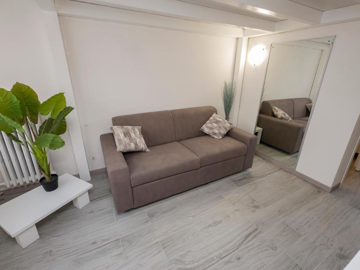 I Host Apartment - Neera 22 ميلان المظهر الخارجي الصورة