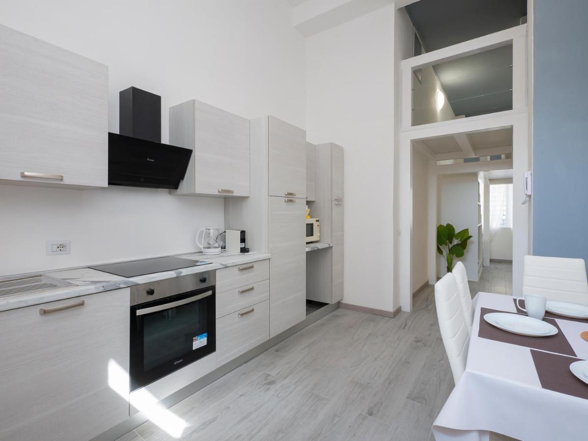 I Host Apartment - Neera 22 ميلان المظهر الخارجي الصورة