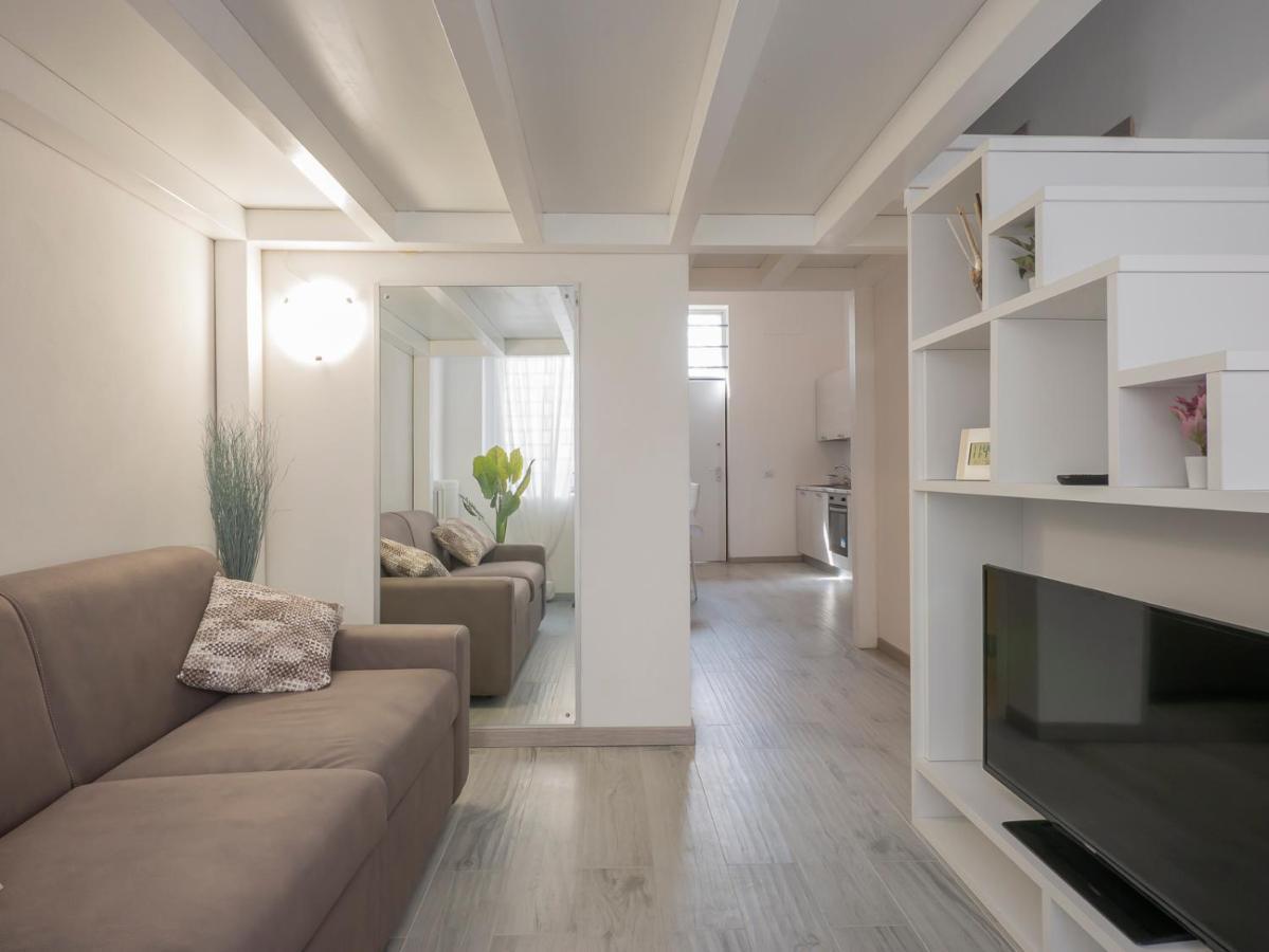 I Host Apartment - Neera 22 ميلان المظهر الخارجي الصورة